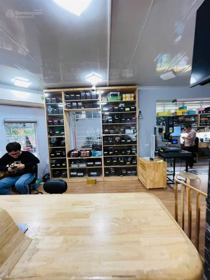 Duy nhất 1 lô  đất vàng  mặt phố trương công giai  138m, mt quyền lực 10m  vỉa hè  96.tỷ