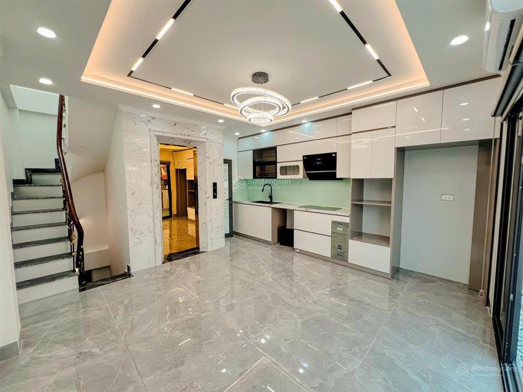Nhà đẹp đức diễn, văn tiến dũng,ngõ nông,gần oto,thang máy,40m*6t,ở ngay