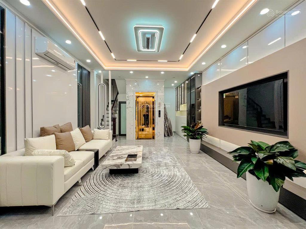 Nhà đẹp đức diễn, văn tiến dũng,ngõ nông,gần oto,thang máy,40m*6t,ở ngay