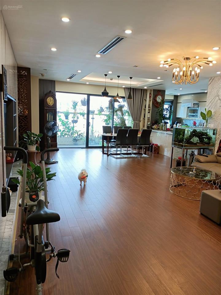 Tôi cần bán chung cư sông đà tower, 131 trần phú 154m2, 3 phòng ngủ, 2 vs nhỉnh 8 tỷ