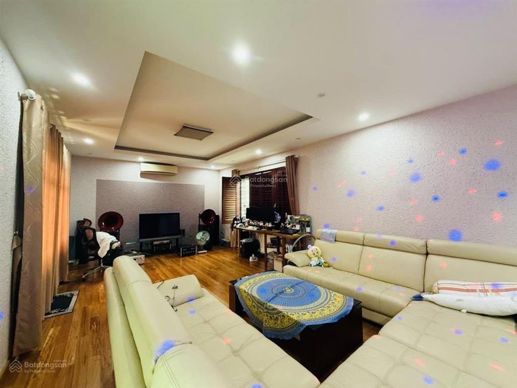 Bán biệt thự sân vườn phố lạc long quân tây hồ an ninh nội khu, 275m2 5 tầng mt 10m, thiện chí bán