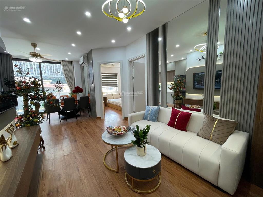 Bán chung cư f5 phố trung kính 60m2, 2pn, nhà đẹp, hơn 6 tỷ 0975 118 ***