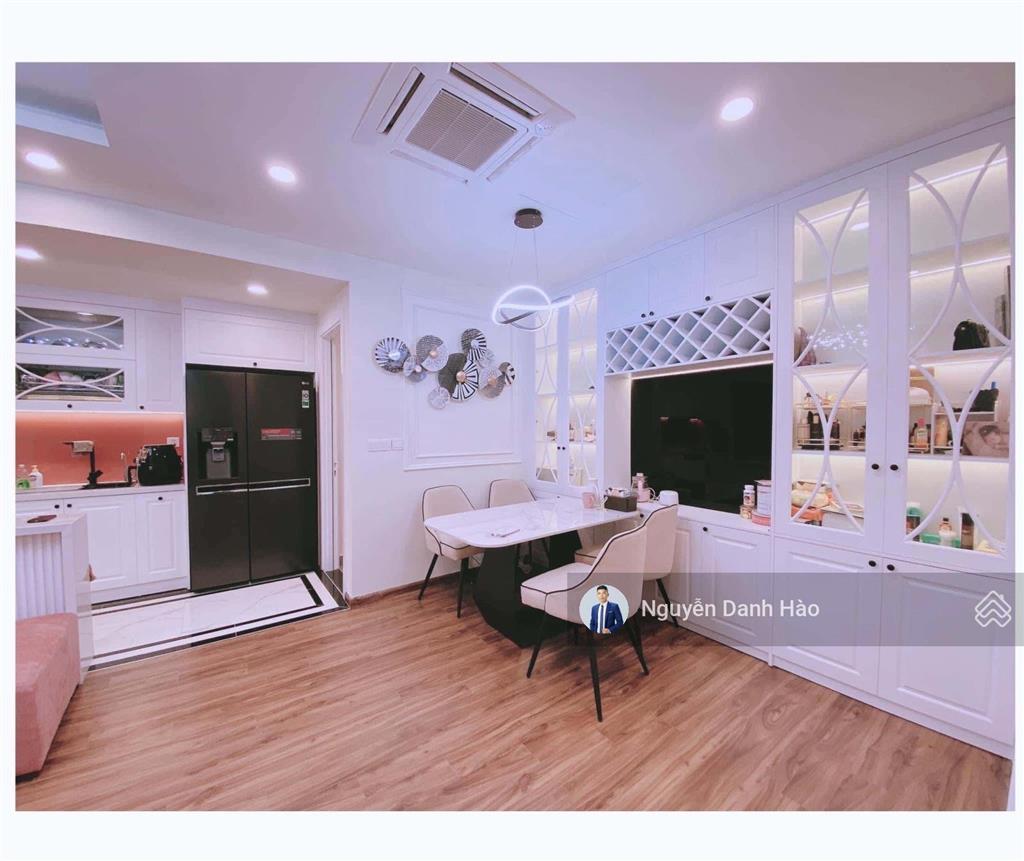Bán nhanh giá thật, nhà thật, giao dịch ngay 2pn 70m2 có slot , nhà đẹp tại sky central ~ 6 tỷ