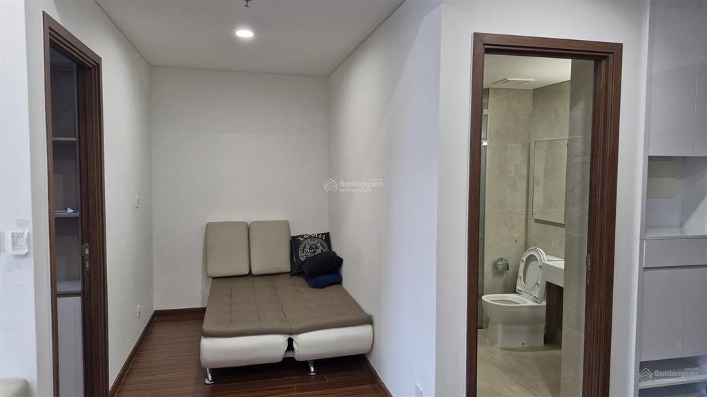 Chính chủ bán căn hộ tầng trung tòa h2 view đẹp, nhà mới, full nội thất đẹp vào ở được ngay