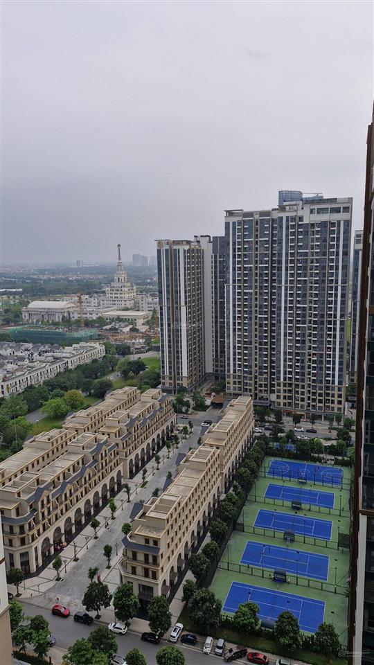 Chính chủ bán căn hộ tầng trung tòa h2 view đẹp, nhà mới, full nội thất đẹp vào ở được ngay