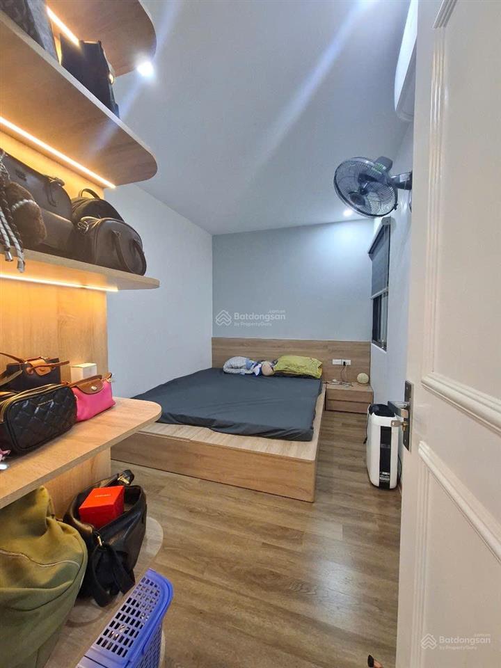 Chính chủ bán căn 2 phòng ngủ 58m2 sổ đỏ tại tây nam linh đàm, chỉ 4,25 tỷ
