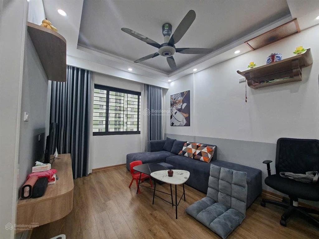Chính chủ bán căn 2 phòng ngủ 58m2 sổ đỏ tại tây nam linh đàm, chỉ 4,25 tỷ