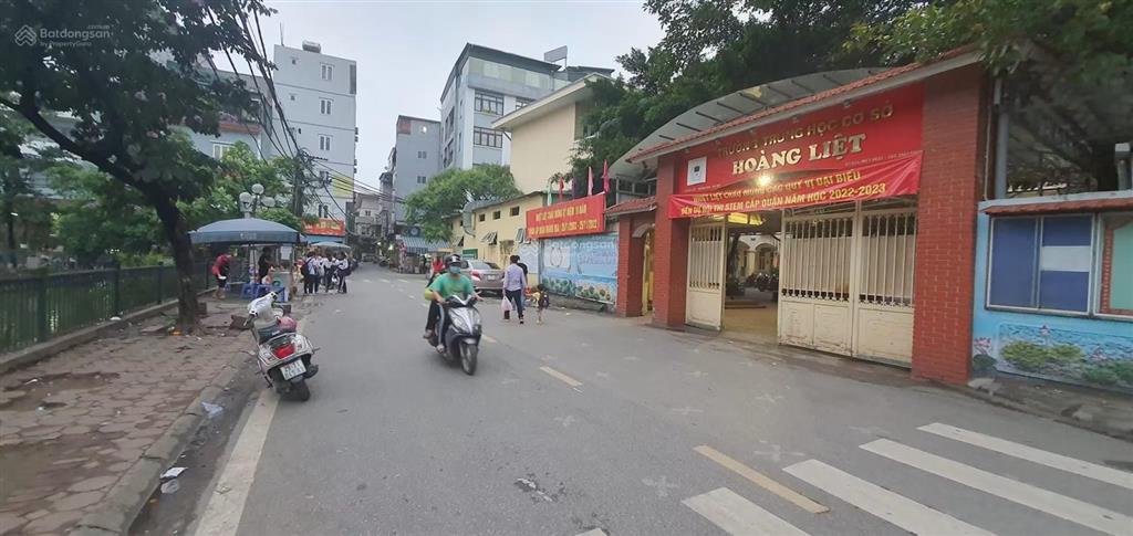 Phố hoàng liệt  30m2  5 tầng  6,7 tỷ