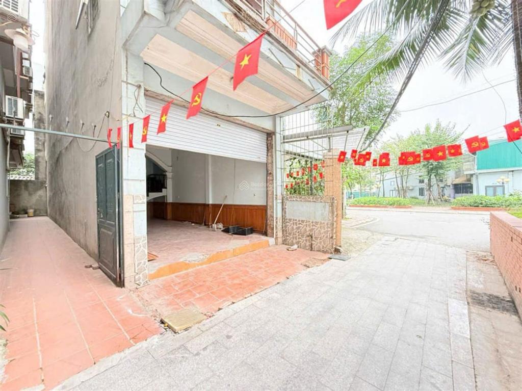 Vị trí siêu đẹp quận hoàng mai 69m2 4 tầng mt 4m ngõ vào oto tránh
