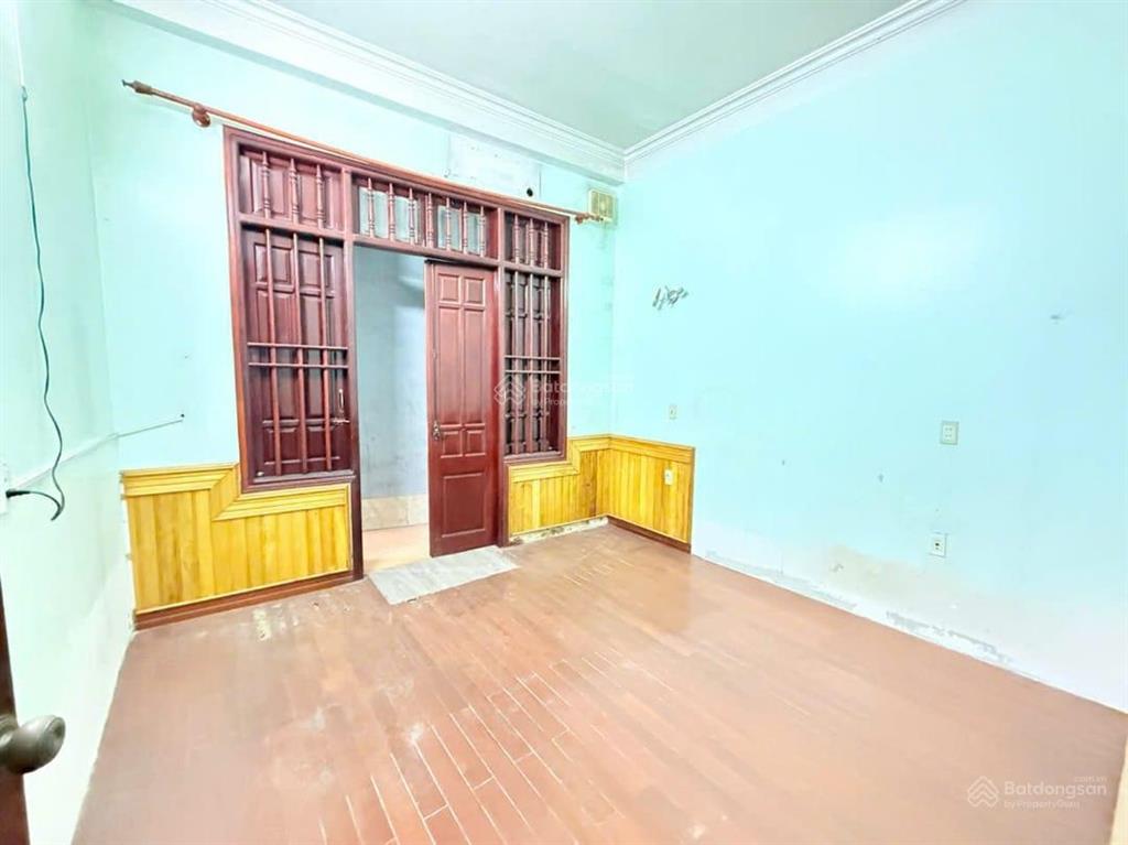 Vị trí siêu đẹp quận hoàng mai 69m2 4 tầng mt 4m ngõ vào oto tránh