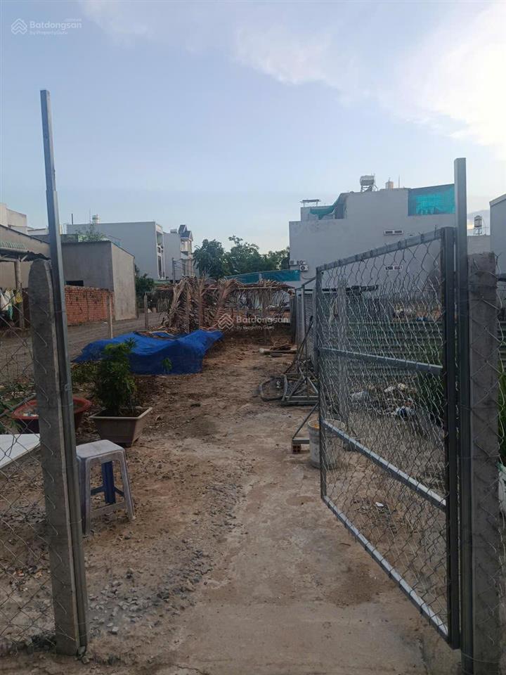 Chính chủ bán đất 5x20m gần dự án đông tăng long
