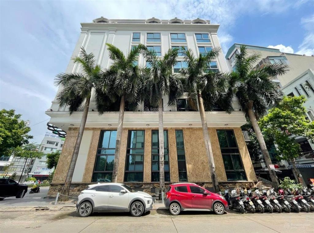 Hạ chào còn 195 tỷ sở hữu building mặt phố nguyễn hoàng 300m2, 9 tầng, mt 10m, lô góc 3 mặt tiền