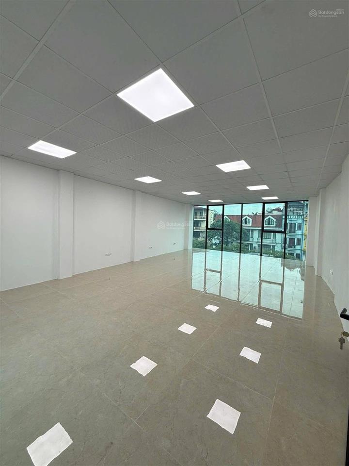Hiếm! tòa văn phòng mặt phố đào tấn 160m2, mt 6.5m  ngân hàng đòi thuê 200tr/th