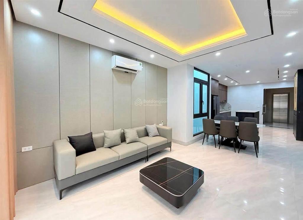 Bán nhà phố trần duy hưng 65m2, 8 tầng thang máy  ô tô 7 chỗ vào nhà  full nội thất