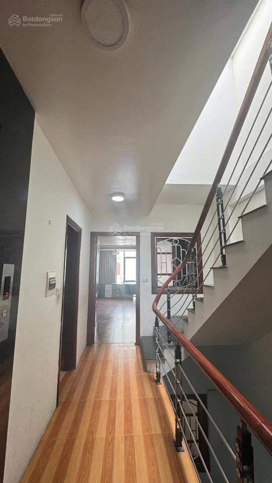Bán tòa văn phòng nguyễn khang cầu giấy 80m2x7t thang máy, ô tô tránh, kinh doanh đỉnh