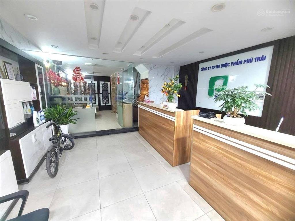 Bán tòa văn phòng nguyễn khang cầu giấy 80m2x7t thang máy, ô tô tránh, kinh doanh đỉnh