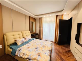 Trần duy hưng 3 thoáng vĩnh viễn , sát phố,dt 55m 6 tầng thang máy. giá 12,9 tỷ có thương lượng.