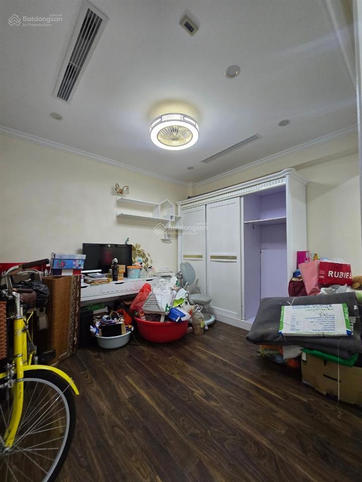 Cccc ct2b kđtm mỹ đình 2, dt 131m 3 ngủ...giá 9,5 tỷ thương lượng.