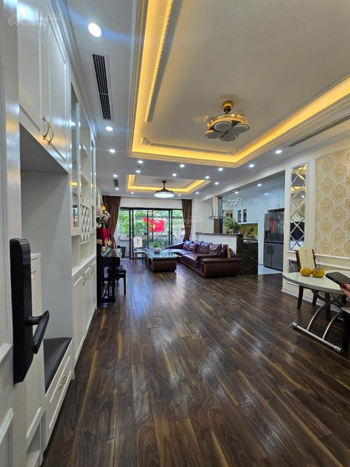 Cccc ct2b kđtm mỹ đình 2, dt 131m 3 ngủ...giá 9,5 tỷ thương lượng.