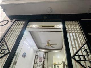 Nhanh chân kẻo hết chỉ hơn 6 tỷ xíu có nhà 4 tầng phúc lợi