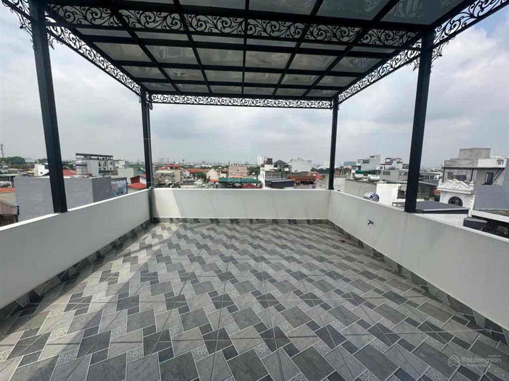 Nhà đẹp phúc lợi, long biên 61m2 6 tầng  thang máy nhập khẩu  full nội thất cao cấp