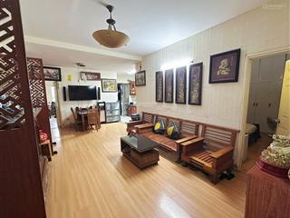  căn hộ rộng 95m², 2pn (có thể cải tạo thành 3pn nếu cần)  phòng khách rộng, nhà nhiều ánh sáng