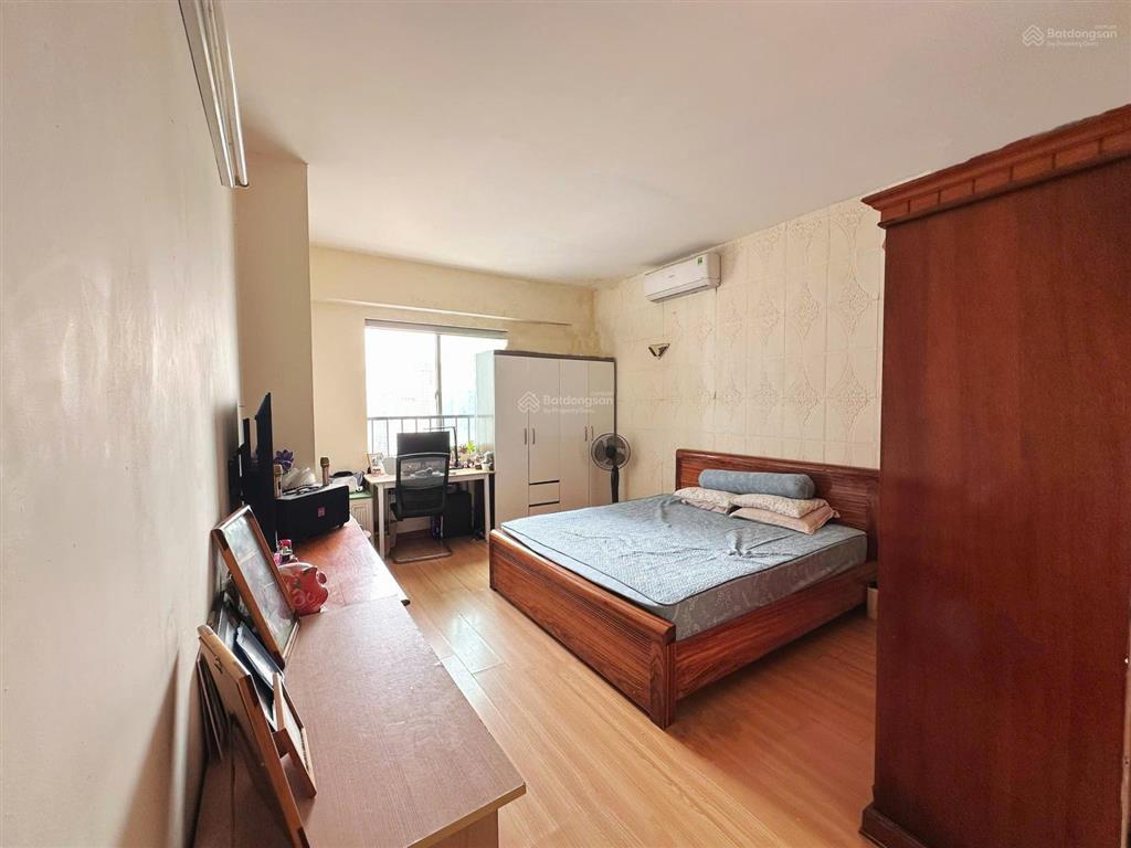  căn hộ rộng 95m², 2pn (có thể cải tạo thành 3pn nếu cần)  phòng khách rộng, nhà nhiều ánh sáng