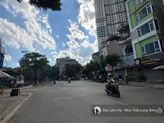 Mặt phố ngọc lâm 70m có nhà 3,5 tầng mặt tiền 4m 21.5 tỷ