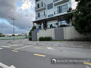 Biệt thự mặt phố khu cổ linh 125m lô góc 4 tầng đi bộ ra cầu trần hưng đạo