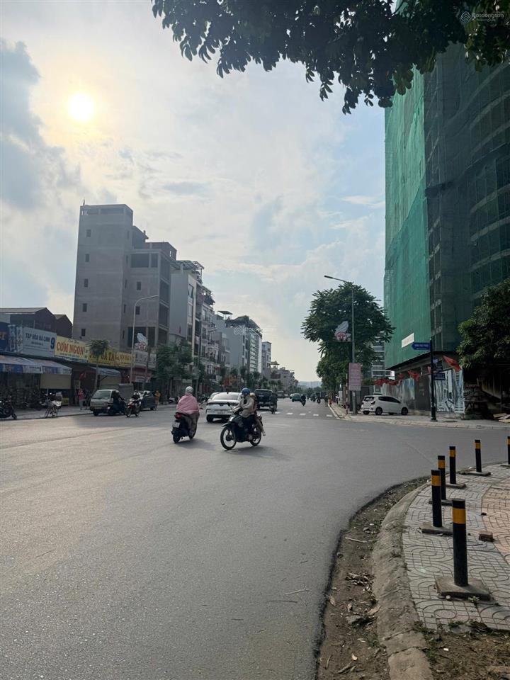 Bán đất phúc đồng, ngõ ô tô thông, 2 thoáng, 105m2, mặt tiền 6m, giá nhỉnh 15 tỷ.