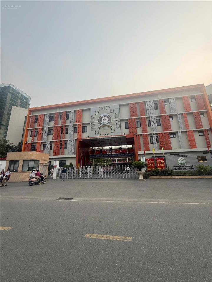 Bán biệt thự the diamon point, lô góc 2 mặt công viên, 145m2, 5 tầng, mặt tiền 7.8m, giá hơn 50 tỷ.