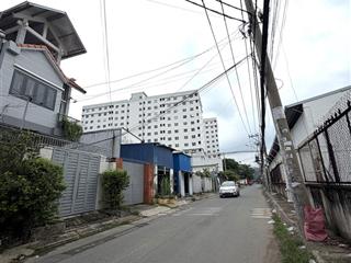 Đất khu đồng bộ  đường nhựa xe hơi  tiện ích, dân cư đông đúc  phù hợp để an cư