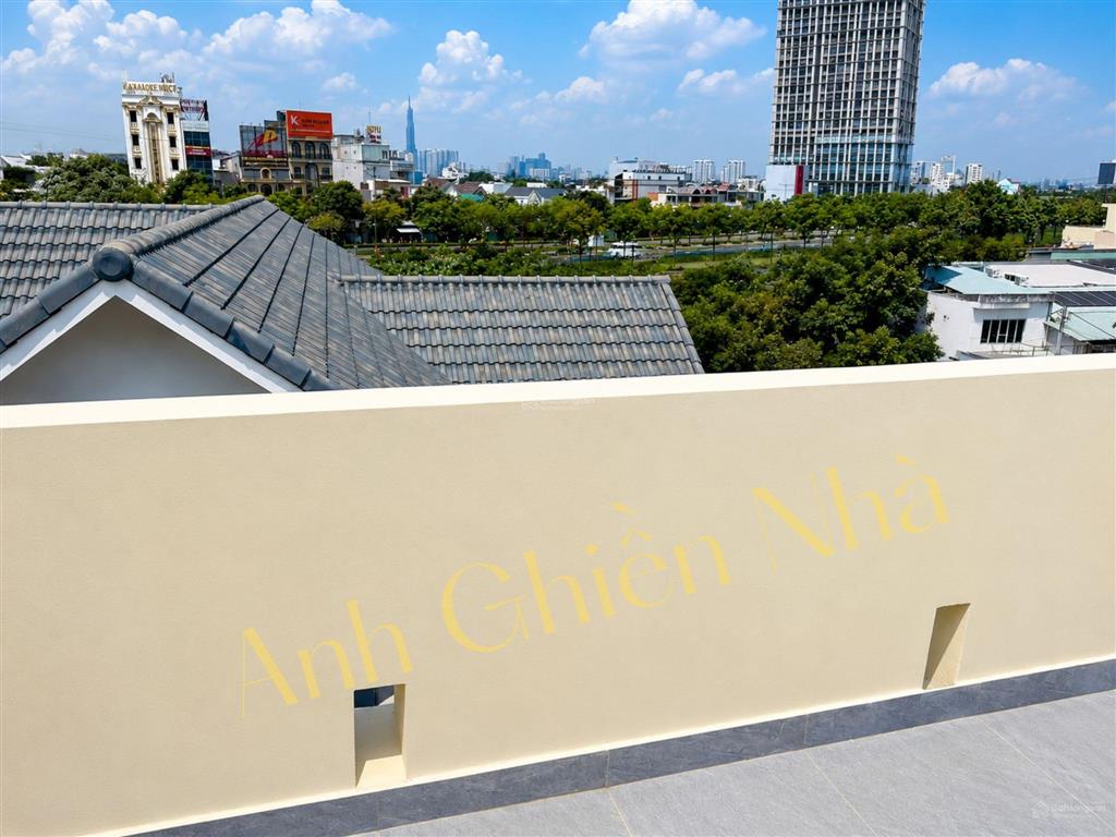 Nhà tân cổ điển xây mới! 4 tầng ngang 6m  cạnh phạm văn đồng đoạn chợ hiệp bình
