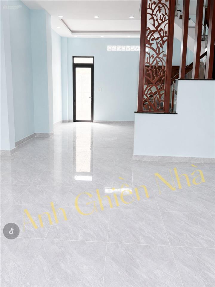 Nhà tân cổ điển xây mới! 4 tầng ngang 6m  cạnh phạm văn đồng đoạn chợ hiệp bình