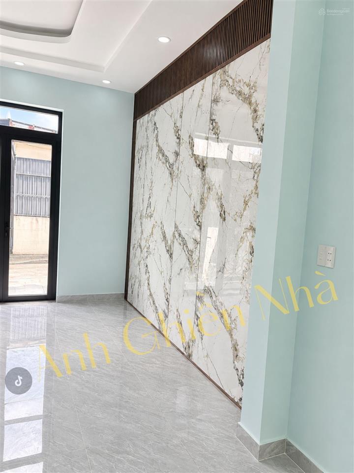 Nhà tân cổ điển xây mới! 4 tầng ngang 6m  cạnh phạm văn đồng đoạn chợ hiệp bình
