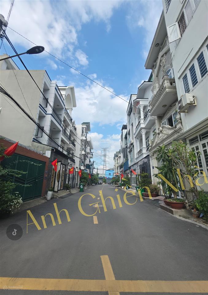 Kdc đồng bộ! vị trí thuận lợi  dáng đất vuông vắn | đường thông xe tải 2 đầu ngay phạm văn đồng