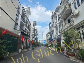 Kdc đồng bộ! vị trí thuận lợi  dáng đất vuông vắn | đường thông xe tải 2 đầu ngay phạm văn đồng
