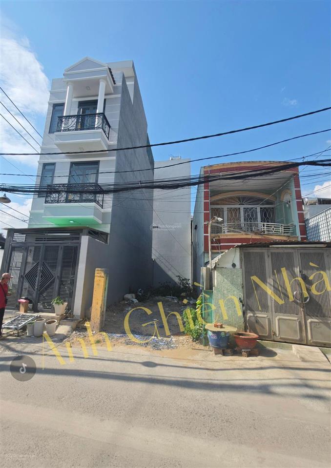 Đất 60m2  đường 6m cách trục đường chính 30m  xây dựng tự do hsxd 4.0  ngay nút giao linh đông