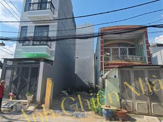 Đất 60m2  đường 6m cách trục đường chính 30m  xây dựng tự do hsxd 4.0  ngay nút giao linh đông