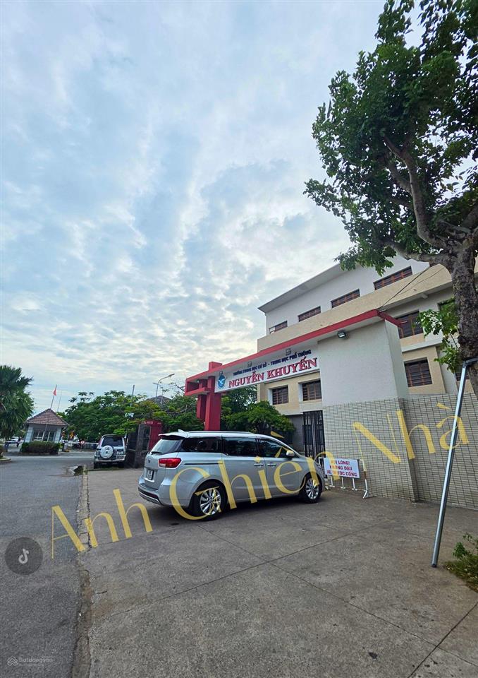 Cần bán gấp! lô góc thoáng  mặt tiền rộng 5.6m  đường nhựa xe hơi quay đầu  cạnh vạn phúc city