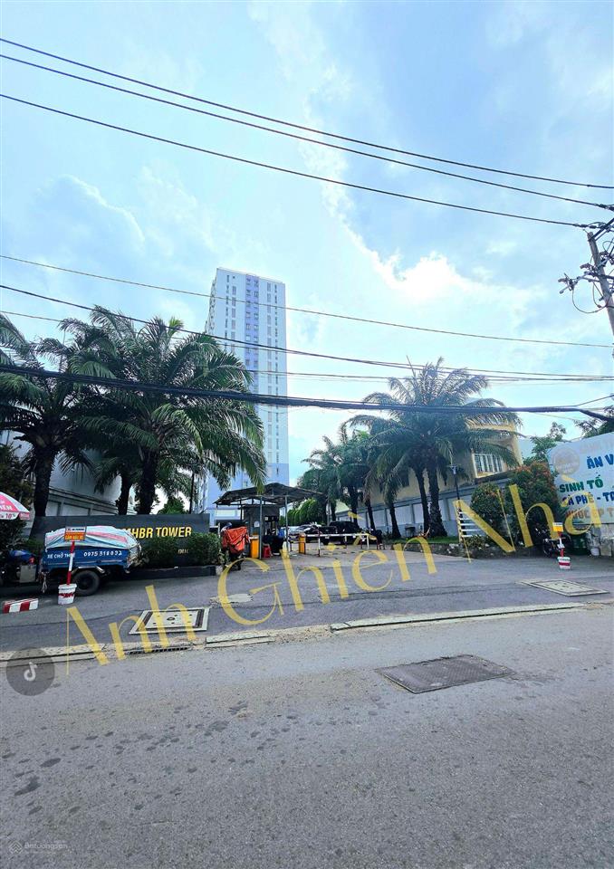 Bán đất tặng trọ! 61m2  ngang 4.5m  đường nhựa xe hơi quay đầu  ngay trung tâm thủ đức