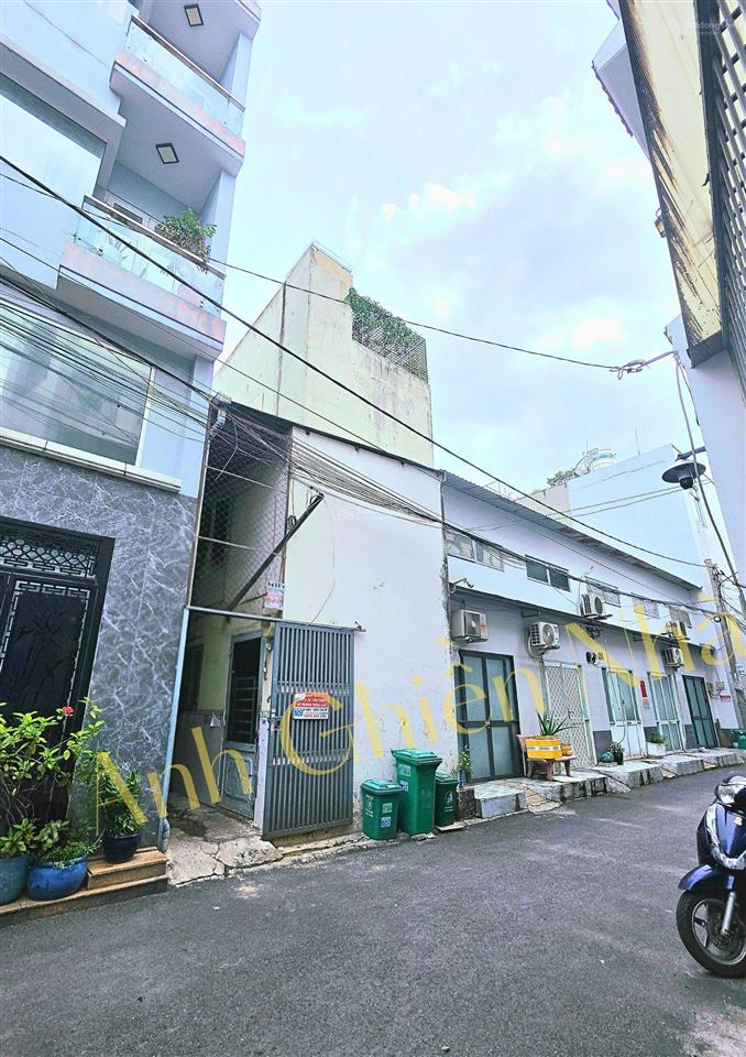 Bán đất tặng trọ! 61m2  ngang 4.5m  đường nhựa xe hơi quay đầu  ngay trung tâm thủ đức