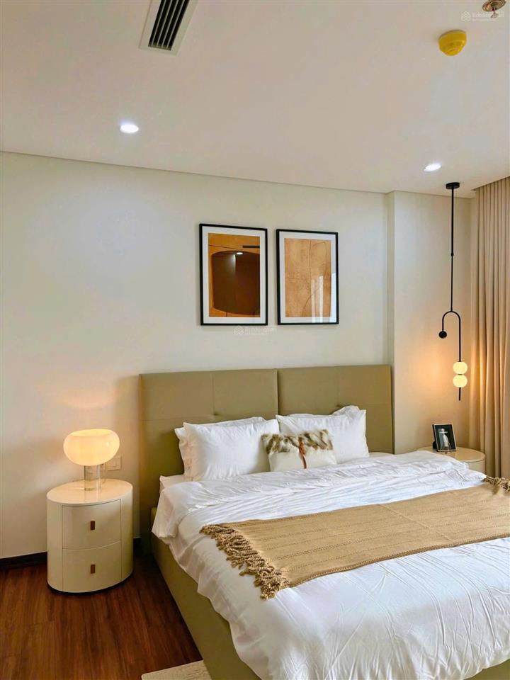 Bán căn hộ 136m²  3pn tại chung cư học viện quốc phòng | có slot ô tô | view hồ tây