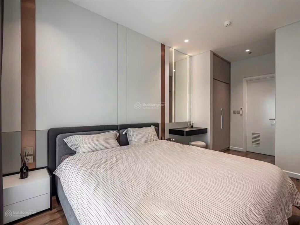 Giảm giá sốc, chỉ 6,5 tỷ quý khách sở hữu ngay căn 2pn chung cư hoàng thành pearl