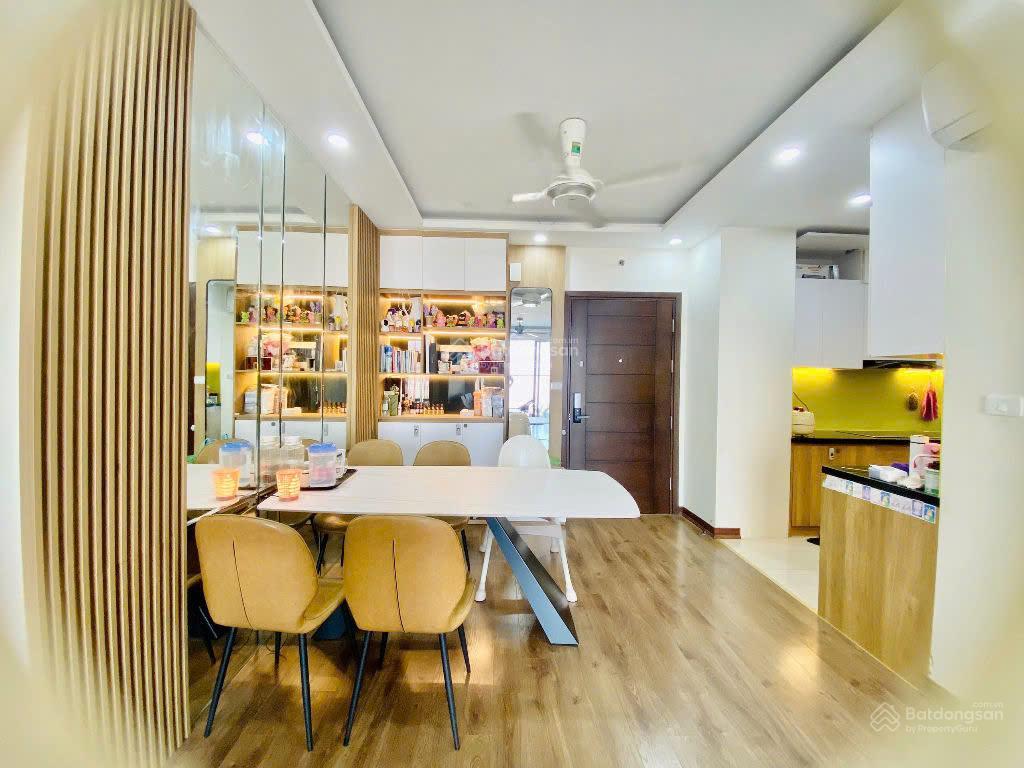 Căn hộ 2pn, 2wc, 68m2, giá 4,85 tỷ tại golden field mỹ đình, có slot ô tô