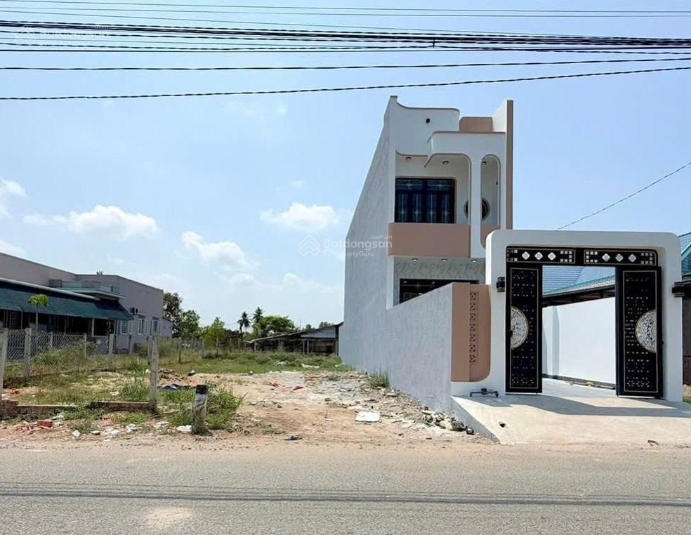 Chủ ngộp ra nhanh lô đấy ngay vin hóc môn 83m2 full thổ cư 1,5 tỷ sổ hồng riêng xây dựng tự do