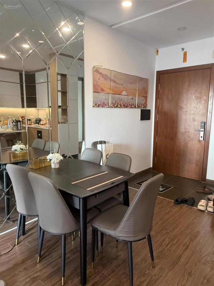 Chính chủ bán gấp căn hộ 90m2 tại eco lake view 32 đại từ