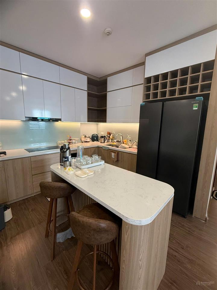 Chính chủ bán gấp căn hộ 90m2 tại eco lake view 32 đại từ