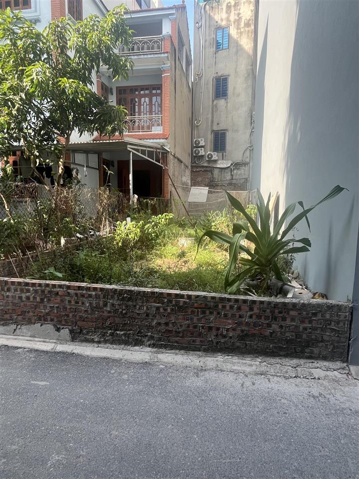Bán đất tại trâu quỳ, 9,4 tỷ, 71m2, mặt tiền 4,5m, ngõ 4m