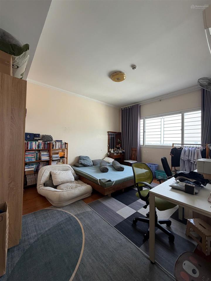 Bán căn hộ green town bình tân  căn góc 98m2  3pn, 2wc  đã có sổ hồng  chỉ 3,5 tỷ thương lượng